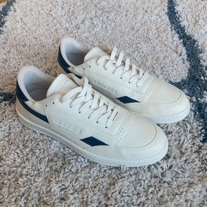 Oliver Cabell Vegan 481 | Ocean